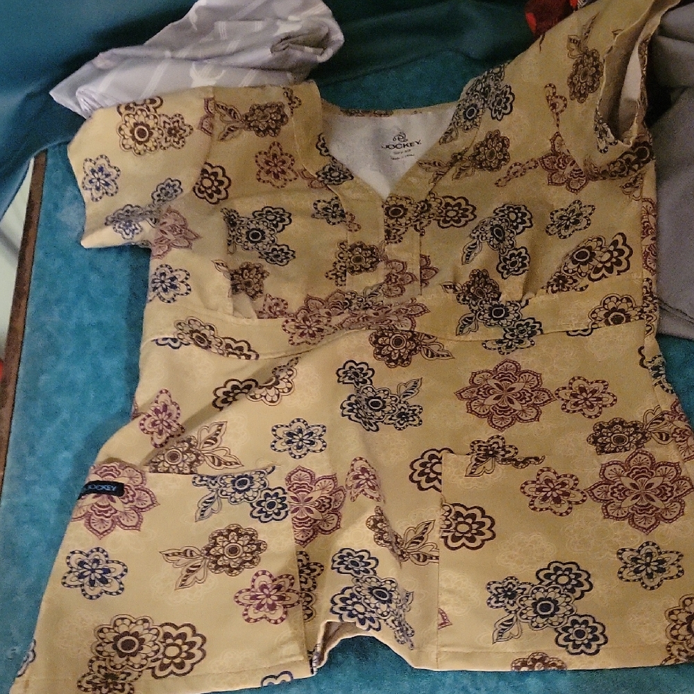 Jockey Beige Floral V-Neck Top
